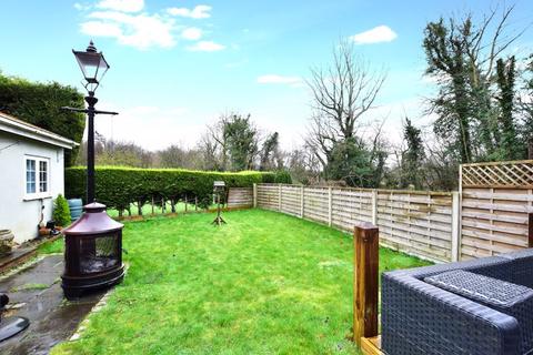 2, Farnham Park Lodge Beaconsfield Road, Farnham Royal, Slough, SL2 3BU
