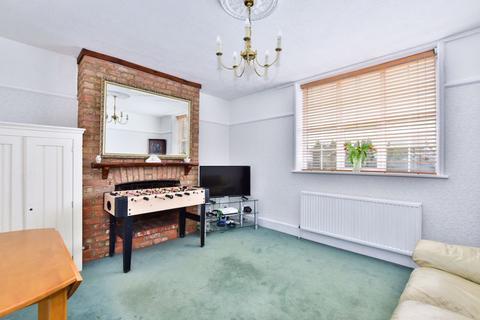 2, Farnham Park Lodge Beaconsfield Road, Farnham Royal, Slough, SL2 3BU