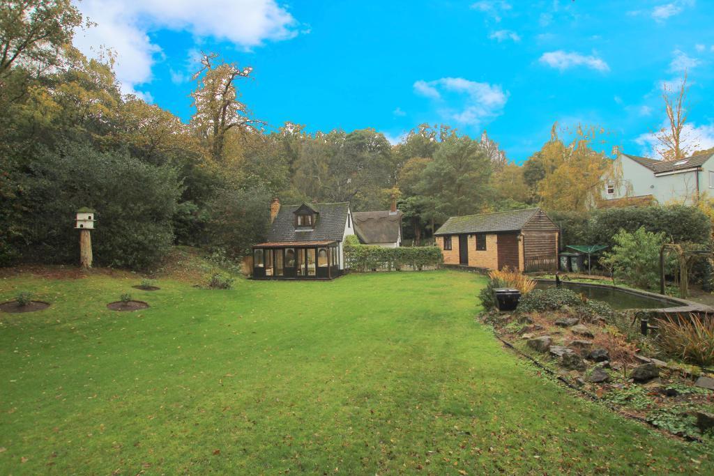 Bedford Street, Ampthill, Bedfordshire, MK45 2EX 2 bed detached house