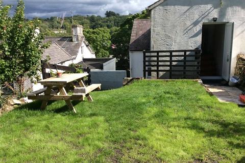 3 bedroom end of terrace house to rent, Fron Dirion Terrace, Bangor, Gwynedd, LL57