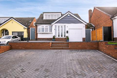 15 Dunchurch Crescent, Sutton Coldfield, B73 6QW