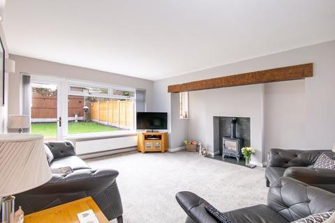 15 Dunchurch Crescent, Sutton Coldfield, B73 6QW