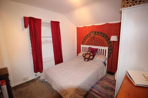 106 Milton Road, Caterham, CR3 5JD