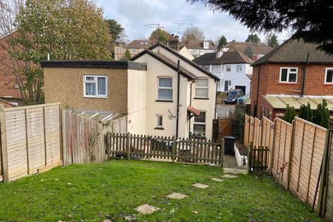 106 Milton Road, Caterham, CR3 5JD
