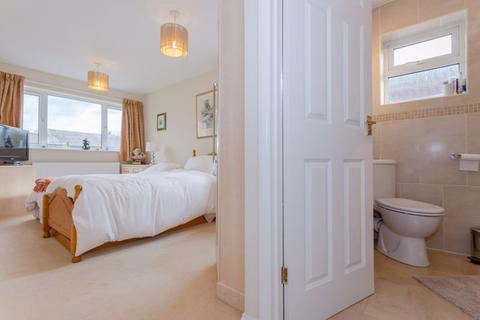 Utopia Back Street, Thornborough, Buckingham, MK18 2DH