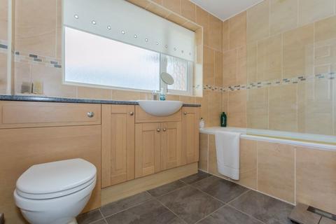 Utopia Back Street, Thornborough, Buckingham, MK18 2DH