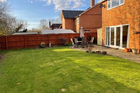 Utopia Back Street, Thornborough, Buckingham, MK18 2DH