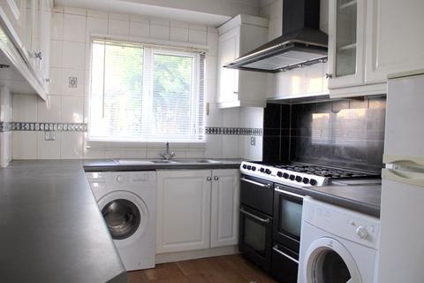 152 Bedfont Lane, Feltham, TW14 9NJ