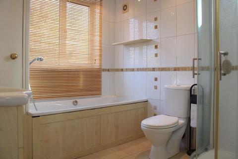 152 Bedfont Lane, Feltham, TW14 9NJ