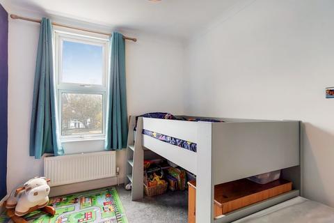 18 Aschurch Road, Croydon, CR0 6JS