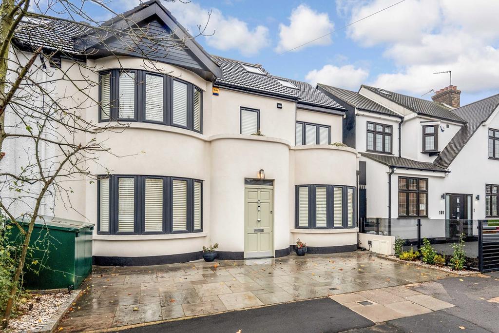 Canterbury Avenue, ILFORD, IG1 5 bed end of terrace house £1,025,000