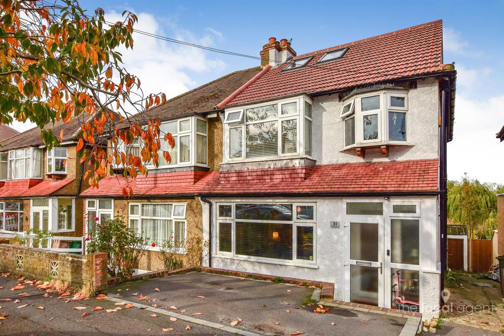 Tilehurst Road, Cheam, Sutton 4 bed semidetached house £600,000
