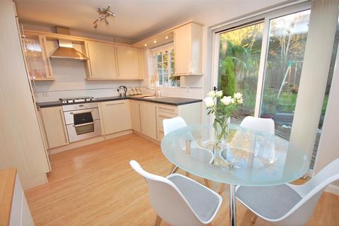 10 Hunt Close, Radcliffe On Trent, Nottingham, NG12 2EQ