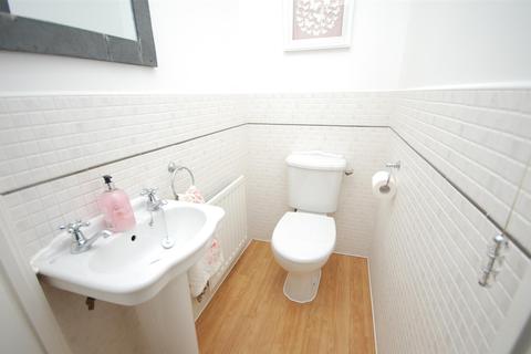 10 Hunt Close, Radcliffe On Trent, Nottingham, NG12 2EQ