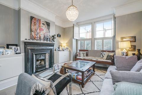52 Shalimar Gardens, London, W3 9JQ