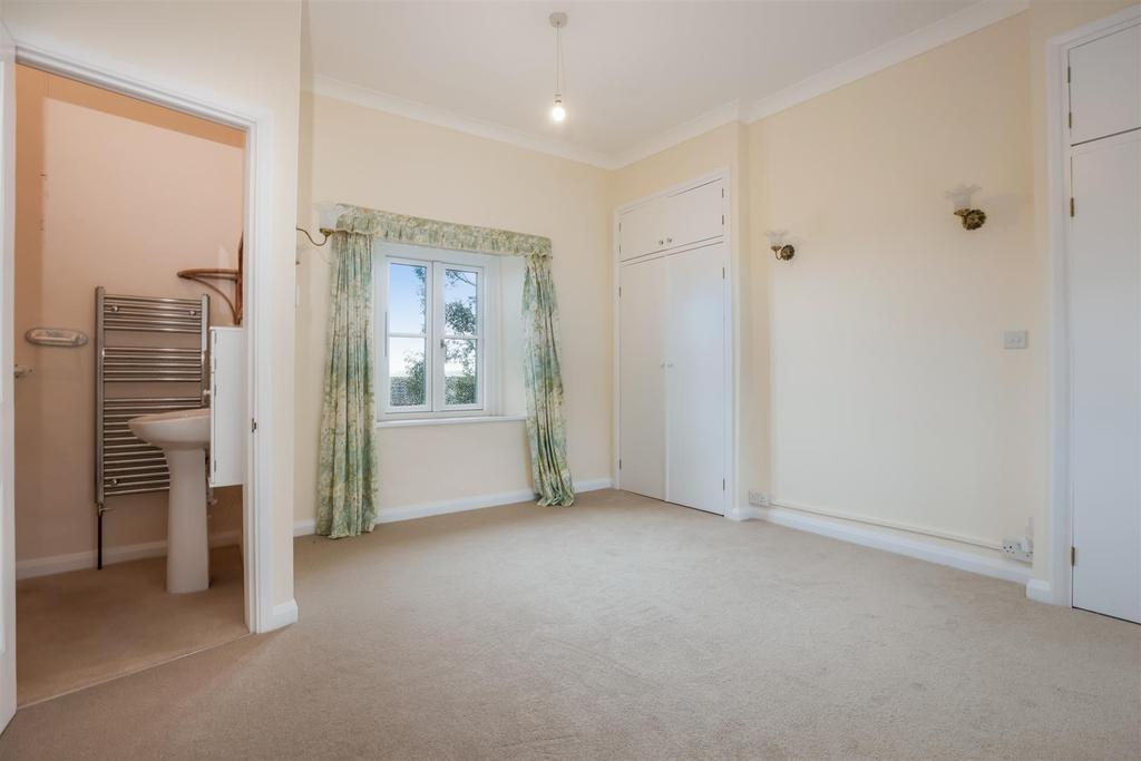 Woodfin Cottage Blackawton - Main bedroom.jpg