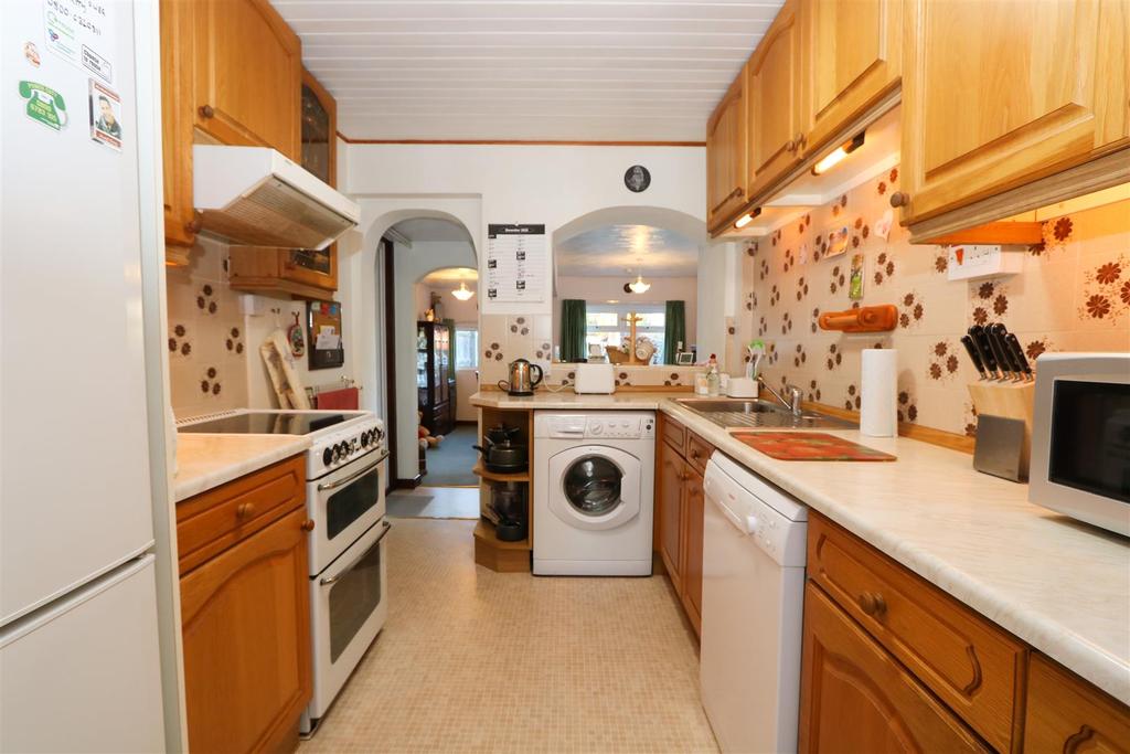 Stratton Road, Saltford, Bristol 3 bed terraced house £299,995