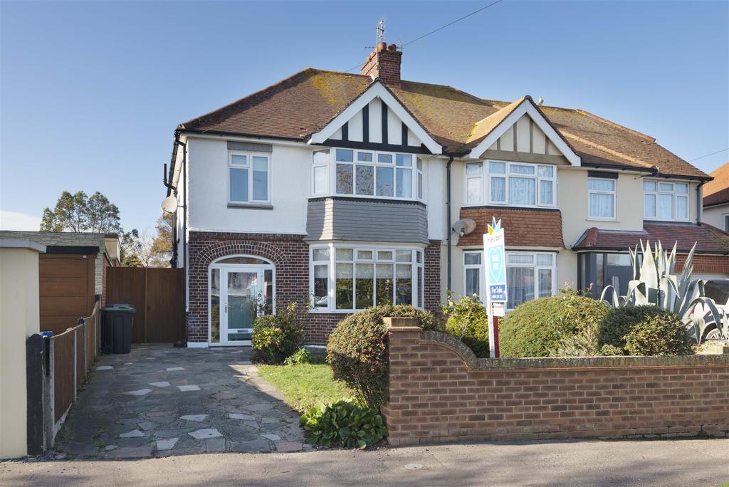 Northumberland Avenue, Margate 3 bed semidetached house £395,000