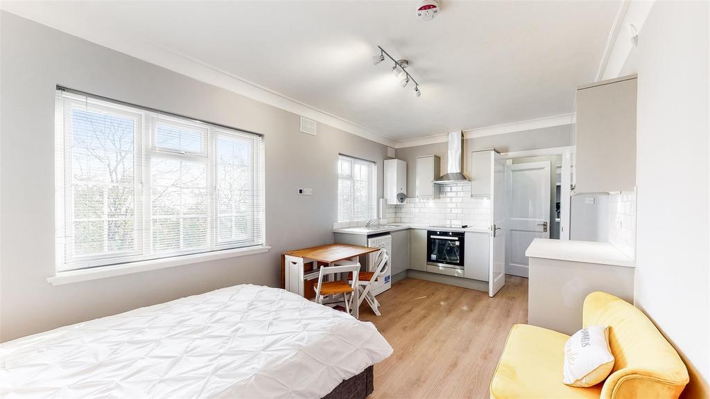 Herga Court Sudbury Hill 11072020 201610.jpg
