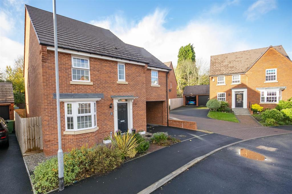Cottams Meadow, Morda, Oswestry 4 bed detached house £320,000