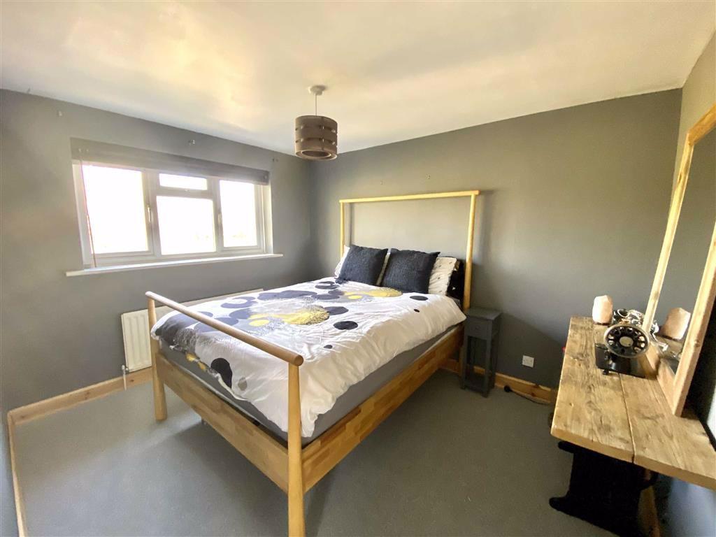 Bedroom 1 (rear)