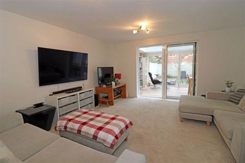 28 Hardwick Field Lane, Warwick, CV34 6LN