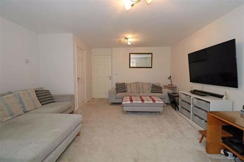 28 Hardwick Field Lane, Warwick, CV34 6LN