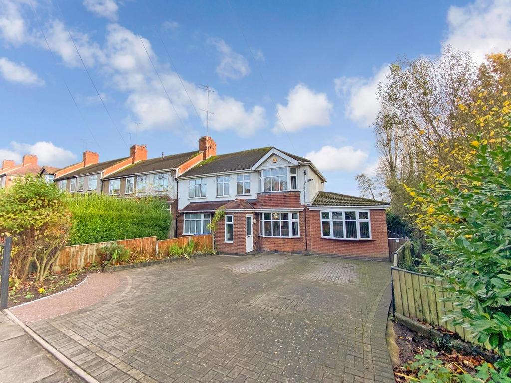 Sir Henry Parkes Road, Coventry, CV5 6BL 4 bed end of terrace house £