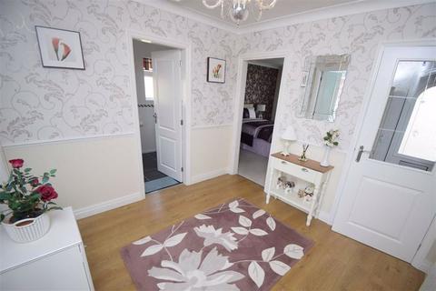 17 Beech Drive, Bridlington, YO16 6TP