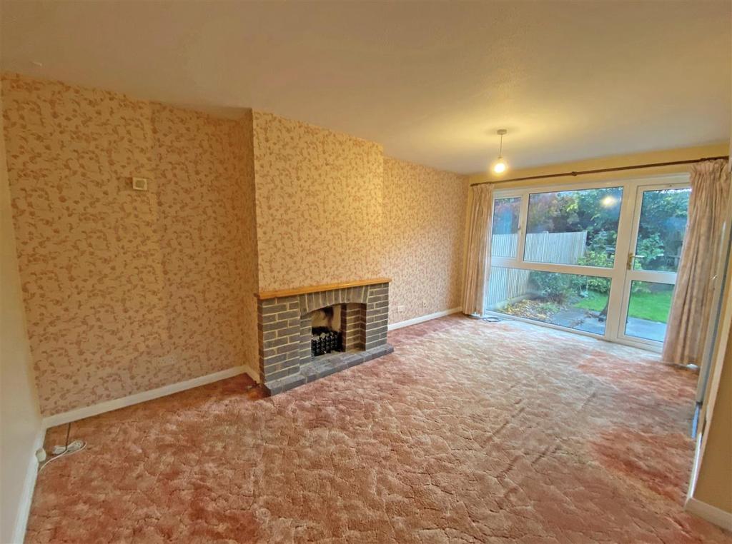 Old Orchard Place, Hailsham 3 bed semidetached house £225,000