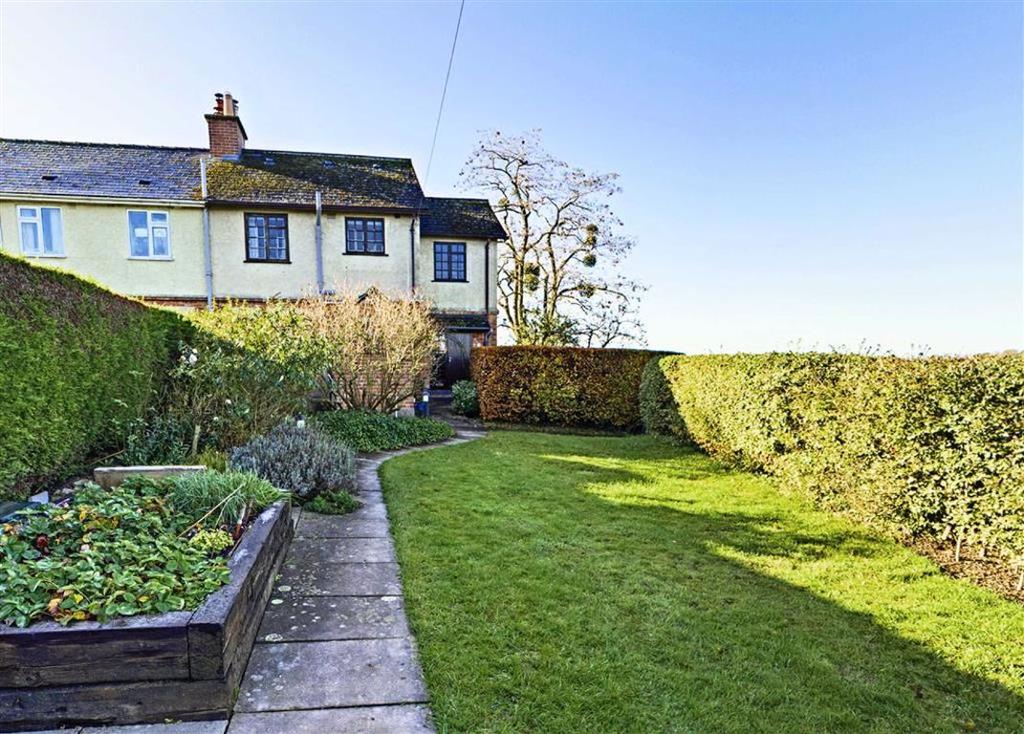 Hayden Lane, Cheltenham, Gloucestershire 3 bed semidetached house £