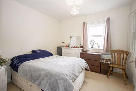 39 Kendall Place, Medbourne, Milton Keynes, MK5 6LR