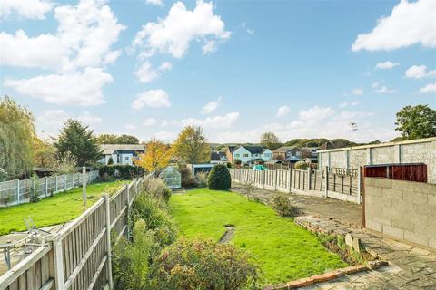 16 Boundary Road, Leigh-on-sea, SS9 5BP
