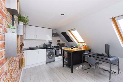 180b Kingston Road, Epsom, KT19 0SF