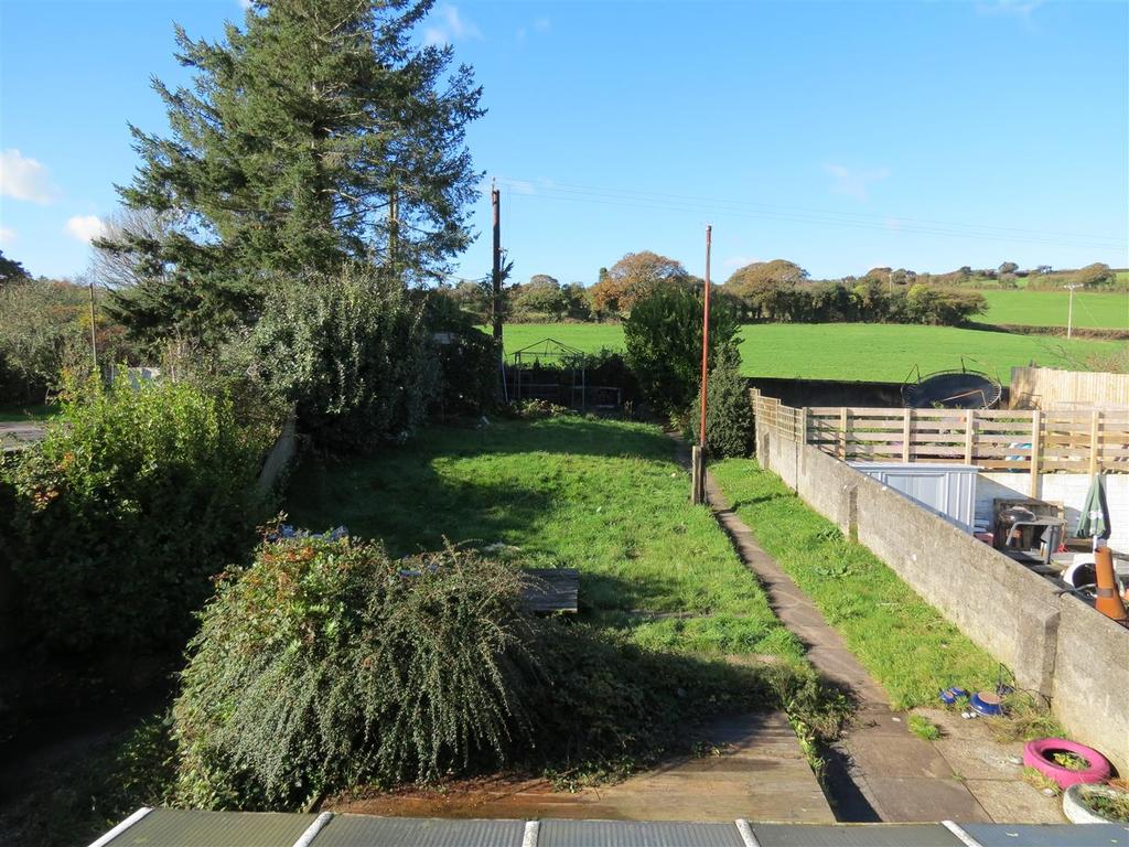 Rose Hill, St. Blazey, Par 3 bed semidetached house £179,950
