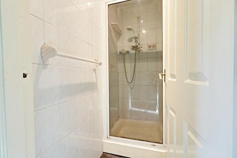 3 Bridge Wood Close, Horsforth, Leeds, LS18 5TR