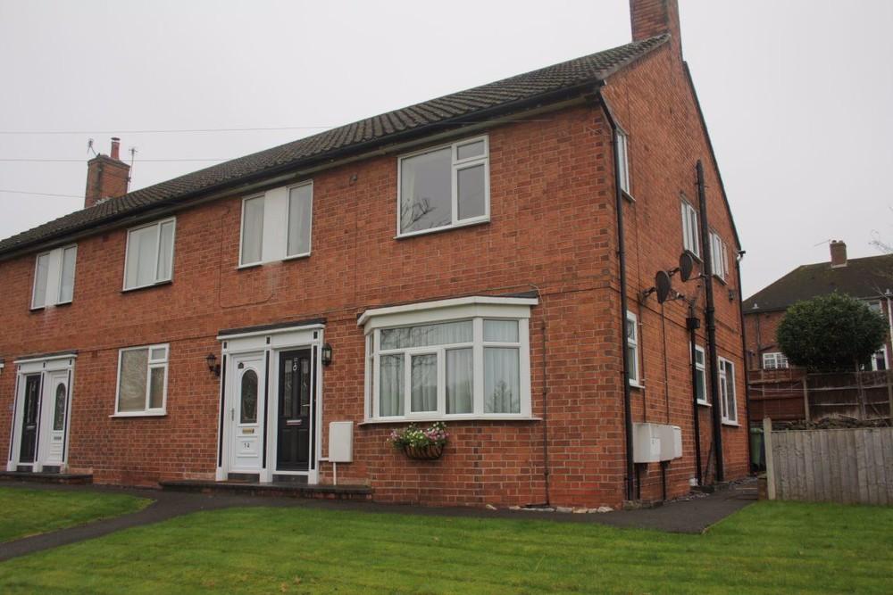 Lakewood Drive, Barlaston, Stoke On Trent, ST12 9BH 2 bed apartment £