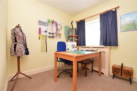 111 Eldon Road, Caterham, CR3 5JU