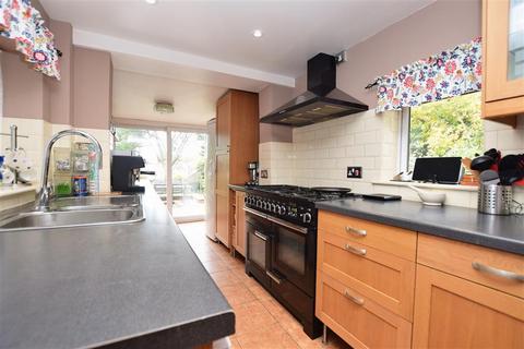 111 Eldon Road, Caterham, CR3 5JU