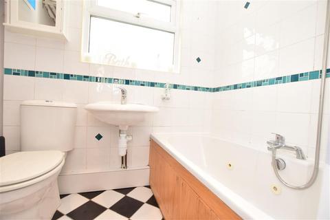 15 Allingham Road, Reigate, RH2 8JE