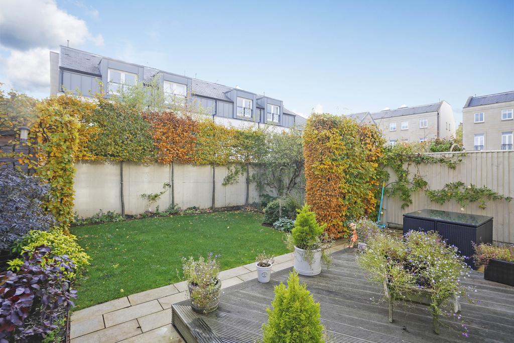 Private South Facing Garden