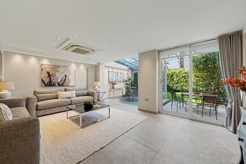 undefined, Court Close, St John's Wood, London, NW8
