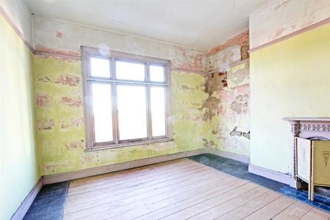 44 East Acridge, Barton-upon-humber, DN18 5HH