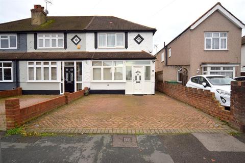 73 Boscombe Road, Worcester Park, KT4 8PJ