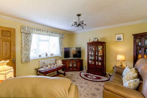 8 Heron Way, Necton, Swaffham, PE37 8NQ
