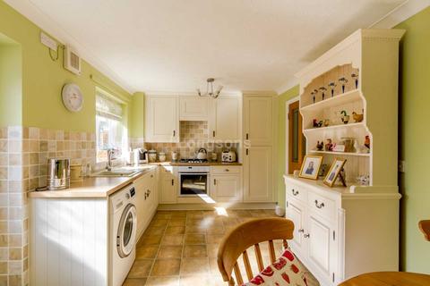 8 Heron Way, Necton, Swaffham, PE37 8NQ