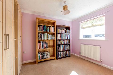 8 Heron Way, Necton, Swaffham, PE37 8NQ