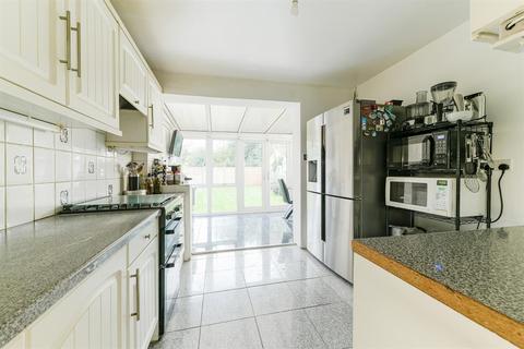 26 Chatsworth Crescent, Hounslow, TW3 2PB