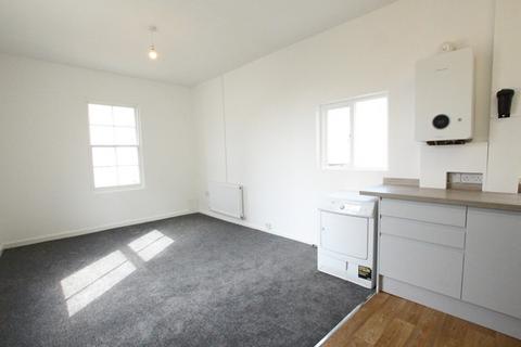 1 bedroom flat to rent, Montpellier Villas, Cheltenham