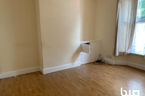 3 Dearman Road, Birmingham, B11 1HH